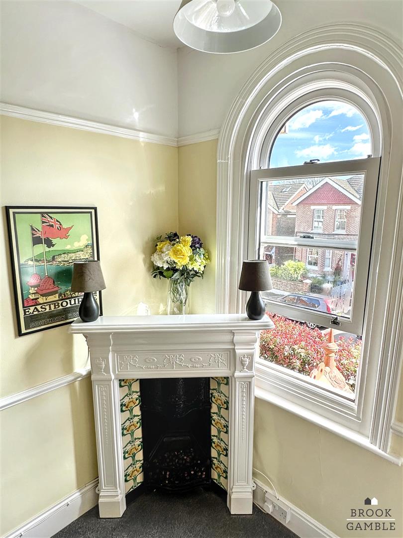4 Bedroom House. Milton Road in Eastbourne,  35